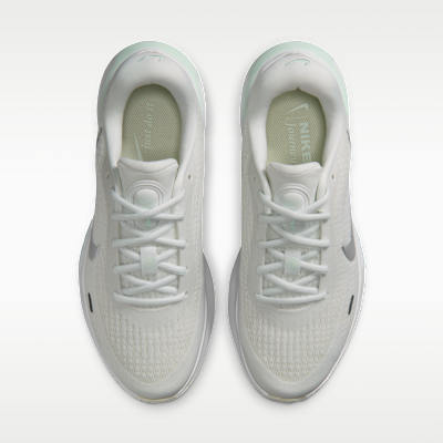 Details for (W) Nike Journey Run Summit Blanco/Verde Claro/Blanco/Plateado Metálico FJ7765-122