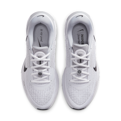 Shop (W) Nike Journey Run Putih/Abu-abu/Wolf/Hitam FJ7765-117