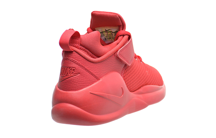 Lookbook (W) Nike Kwazi ''Rood'' 845075-600