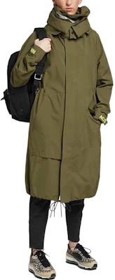 (W) Nike LAB ACG GORE-TEX Jaket Windbreaker Waterproof Wanita Hijau AR4531-395 Lookbook (W) Nike LAB ACG GORE-TEX Jaket Windbreaker Waterproof Wanita Hijau AR4531-395