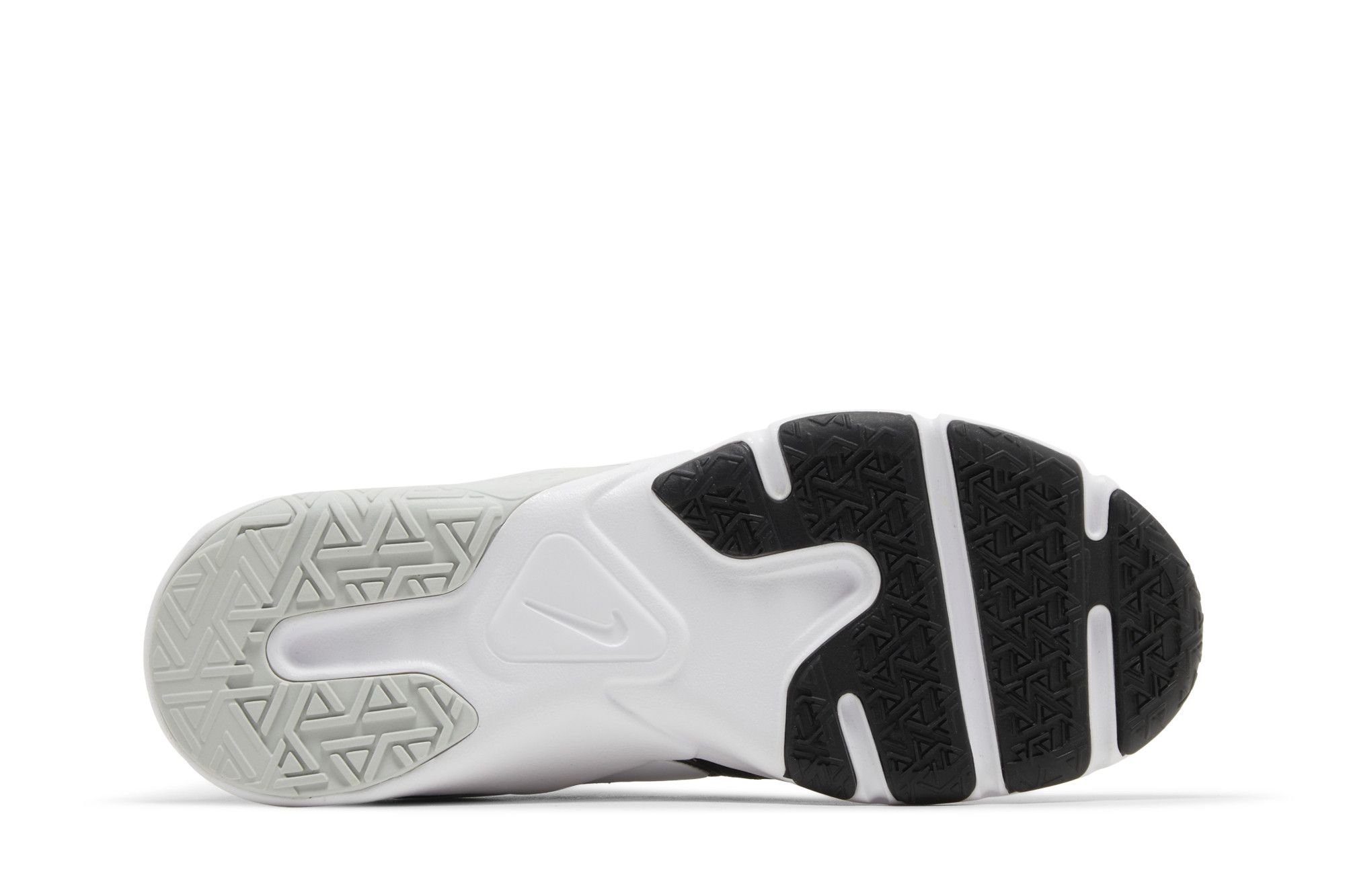 Shop （女款）Nike Legend Essential 2 '黑白' CQ9545-001