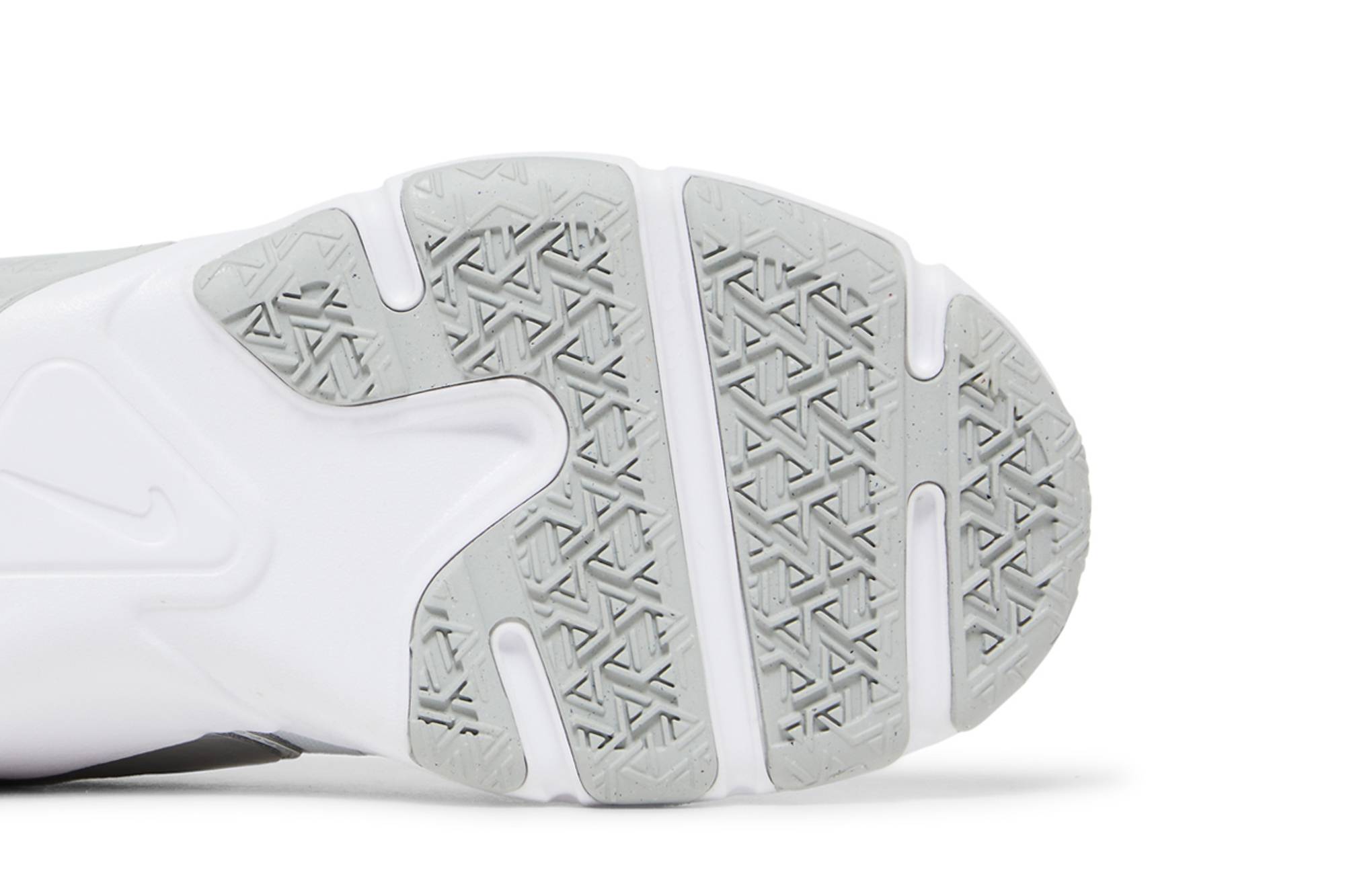 Purchase (W) Nike Legend Essential 2 'Photon Dust Plateado Metálico' CQ9545-012