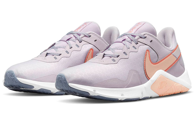 Lookbook (W) 나이키 레전드 에센셜 2 '베니스 크림슨 블리스' CQ9545-500