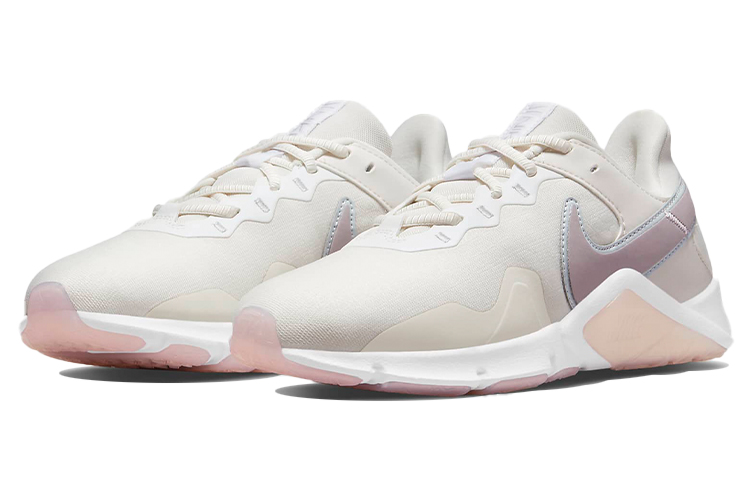 Lookbook (W) Nike Legend Essential 2 Premium ''Photon Dust Metallic Luster'' Femme CZ3668-005
