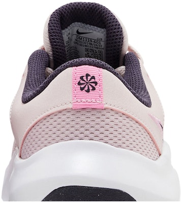 (W) 나이키 레전드 에센셜 3 넥스트 네이처 '베얼리 로즈' DM1119-601 Sizing (W) 나이키 레전드 에센셜 3 넥스트 네이처 '베얼리 로즈' DM1119-601