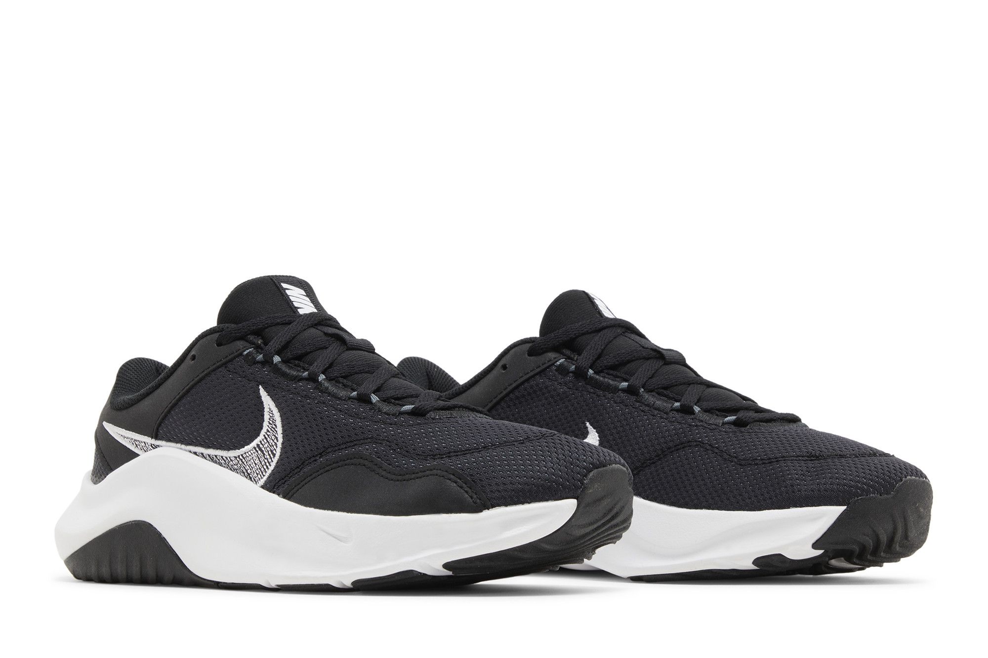 Cheap （女）Nike Legend Essential 3 Next Nature '黑白' DM1119-001