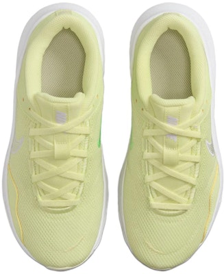 Nike Legend Essential 3 Next Nature 減震耐磨 低筒 跑步鞋 女款 黃色 Shop Nike Legend Essential 3 Next Nature 減震耐磨 低筒 跑步鞋 女款 黃色
