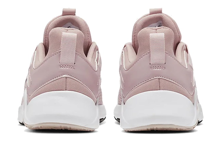 Shop (W) 耐克传奇必备石莓色女子训练鞋 CD0212-200