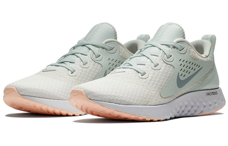 Lookbook (W) Nike Legend React 'Plata Ligera' AA1626-101