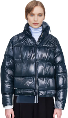 (W) 耐克标志连帽羽绒夹克黑色. DD4653-010 Shop (W) 耐克标志连帽羽绒夹克黑色. DD4653-010