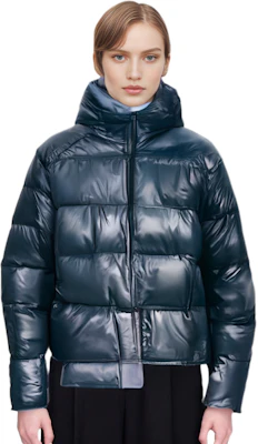 (W) 耐克标志连帽羽绒夹克黑色. DD4653-010 Details for (W) 耐克标志连帽羽绒夹克黑色. DD4653-010