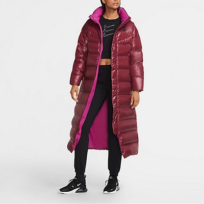 (W) Abrigo Largo de Invierno con Capucha Nike en Color Granate. CU5821-638 Purchase (W) Abrigo Largo de Invierno con Capucha Nike en Color Granate. CU5821-638