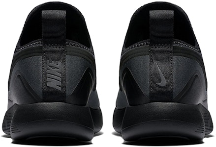 (W) Nike LunarCharge Essential 'Hitam' 923620-001 Shop (W) Nike LunarCharge Essential 'Hitam' 923620-001