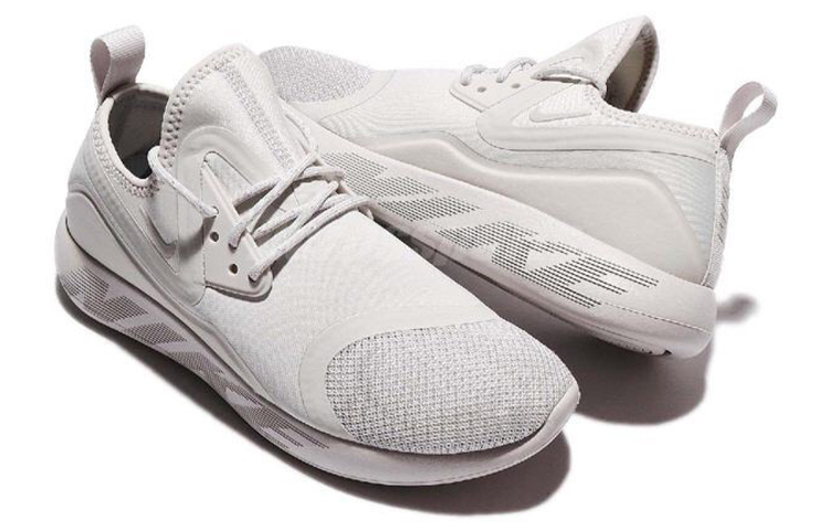 Lookbook (W) Nike LunarCharge Essential ''Light Bone'' Schuhe 923620-003