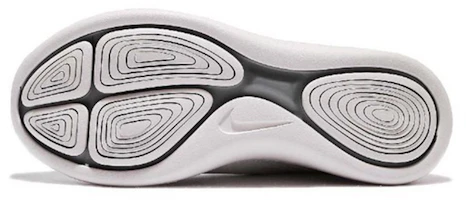 Purchase (Women) Nike LunarCharge Essential 'Light Bone' 923620-003