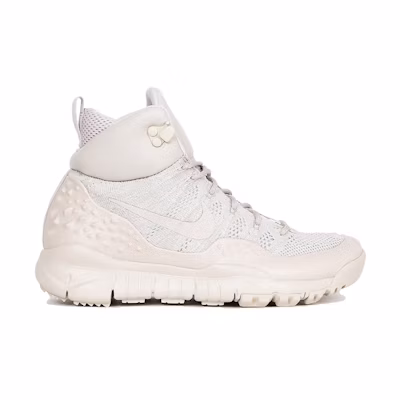 (W) Nike Lupinek Flyknit 'Light Bone'