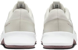 Purchase 耐吉 MC Trainer 2 耐磨透氣 低幫 訓練鞋 女款 棕色