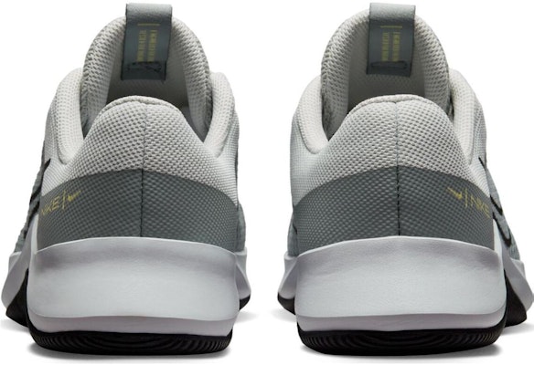 (W) ナイキ MC トレーナー 2 "ライトシルバー/マイカグリーン" DM0824-006 Purchase (W) ナイキ MC トレーナー 2 "ライトシルバー/マイカグリーン" DM0824-006