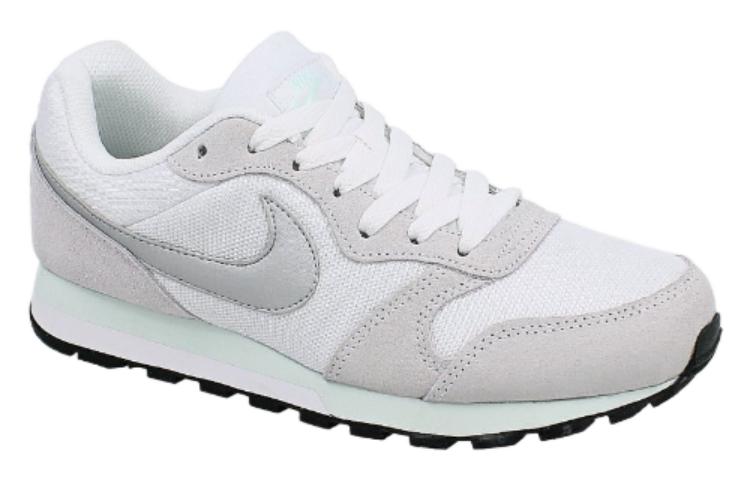 Lookbook (W) Nike MD Runner 2 'Blanco' 749869103