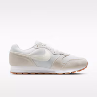 Shop (W) Nike MD Runner 2 Photon Dust/Blanco/Marrón Medio Gum/Sail 749869-019