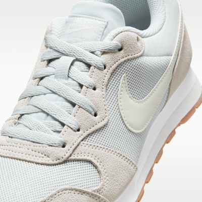 Sizing (W) Nike MD Runner 2 Photon Dust/Bianco/Marrone Medio Gum/Sail 749869-019