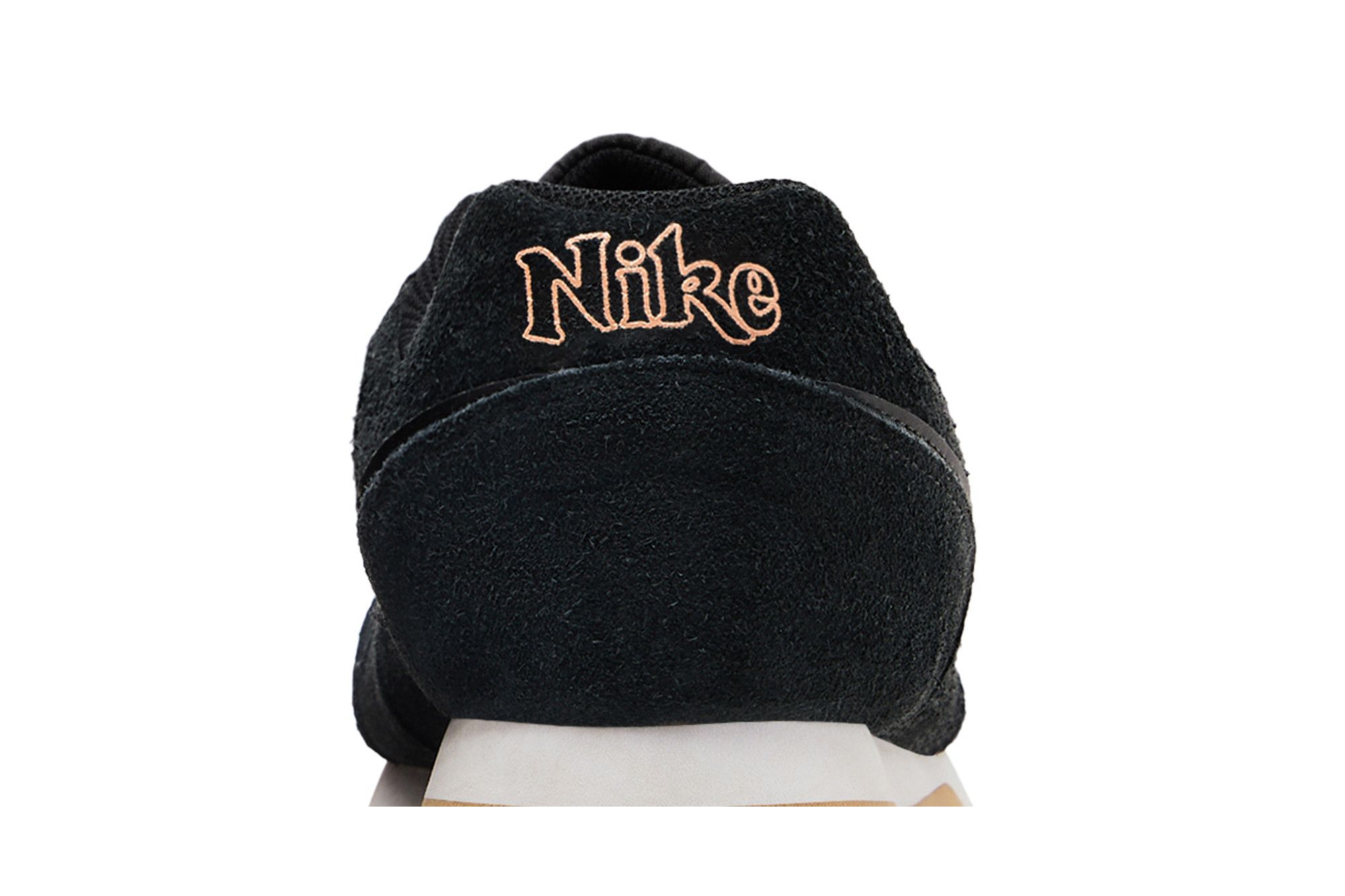 Sizing (W) Nike MD Runner 2 SE ''Zwart Gum'' AQ9121-001