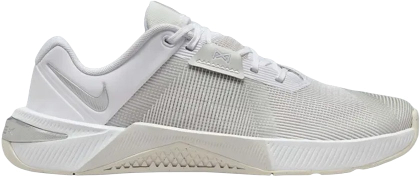 women-nike-metcon-10-white-platinum-tint-hq-2620-100