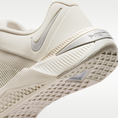 Cheap (W) Nike Metcon 10 Light Orewood Brown/Phantom/Sail/Metallic Silver Lelaki Malaysia HQ2620-102
