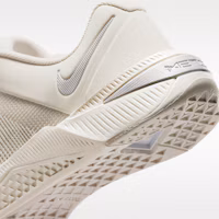 Cheap (W) Nike Metcon 10 Coklat Muda/Orewood/Phantom/Sail/Perak Metalik HQ2620-102