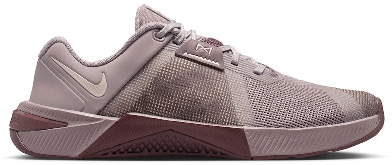 women-nike-metcon-10-light-violet-ore-tattoo-hq-2620-200