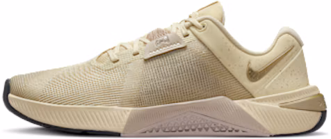 (Women) Nike Metcon 10 SE Light Khaki/Cream II/Anthracite/Metallic Gold Grain IB6544-200 (Women) Nike Metcon 10 SE Light Khaki/Cream II/Anthracite/Metallic Gold Grain IB6544-200