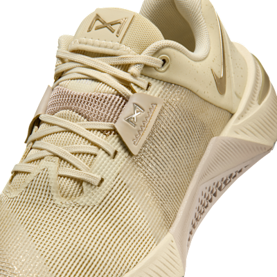 Sizing (W) Nike Metcon 10 SE Khaki Muda/Cream/Anthracite/Emas Metallic Grain IB6544-200