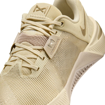 (Women) Nike Metcon 10 SE Light Khaki/Cream II/Anthracite/Metallic Gold Grain IB6544-200 Sizing (Women) Nike Metcon 10 SE Light Khaki/Cream II/Anthracite/Metallic Gold Grain IB6544-200