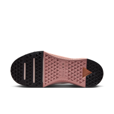 Order (W) ナイキ メトコン 10 シルトレッド/パーティクルピンク/メタリックシルバー/ブラック HQ2620-602