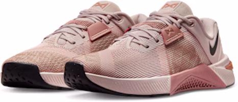 Details for (W) Nike Metcon 10 Rosso/Particle Rosa/Argento Metallizzato/Nero HQ2620-602