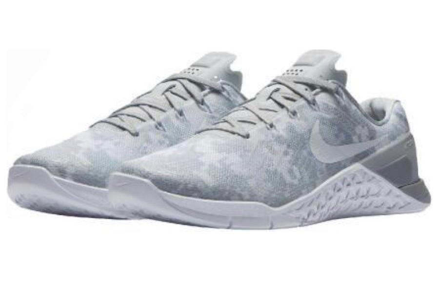 Lookbook (W) 耐克 Metcon 3 AMP '灰色数码迷彩' 849808-002