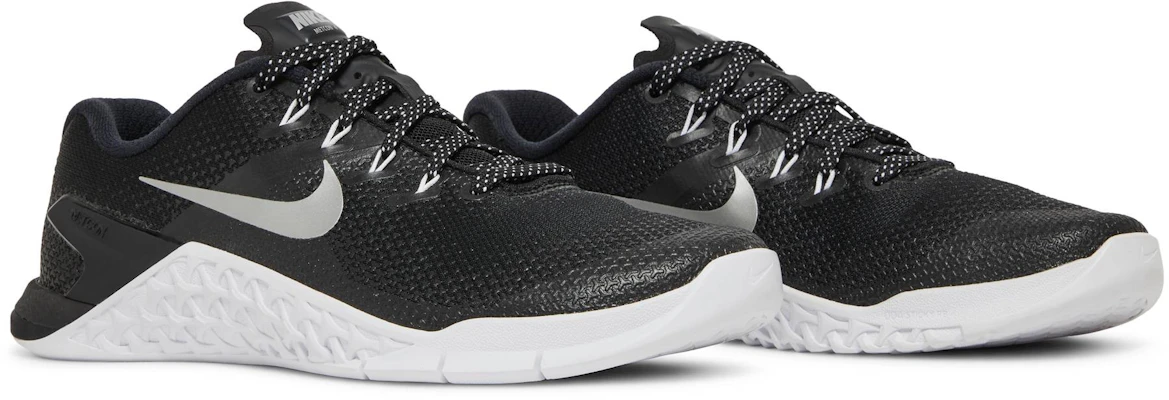 Nike 924593 2025