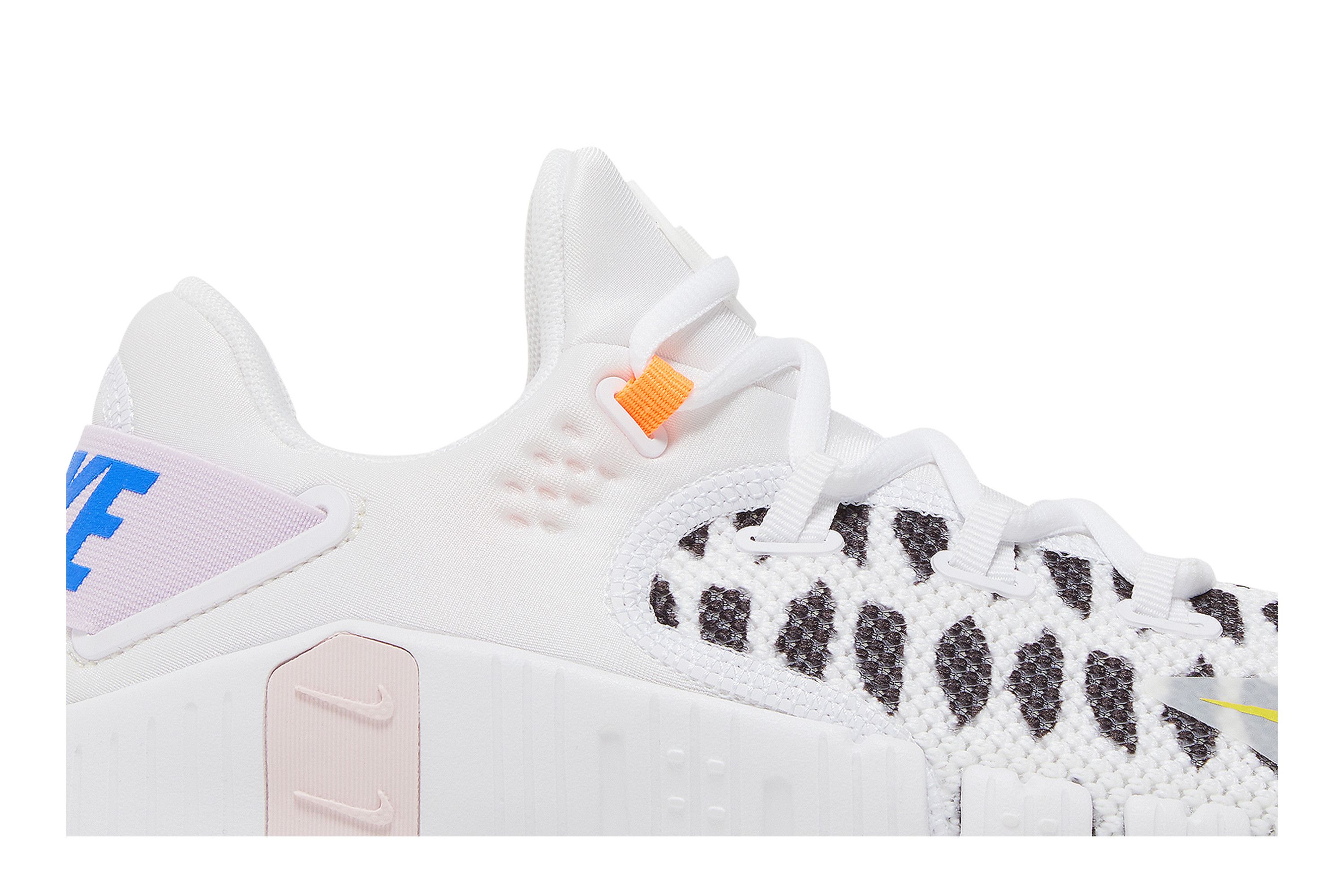 Lookbook （女款）Nike Metcon 4 '印花白黑' DJ4310-074