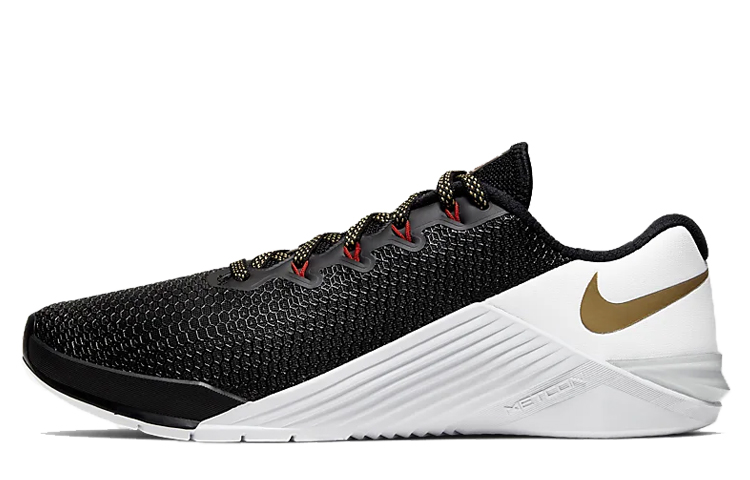 Buy Nike Metcon 5 黑白金 女款