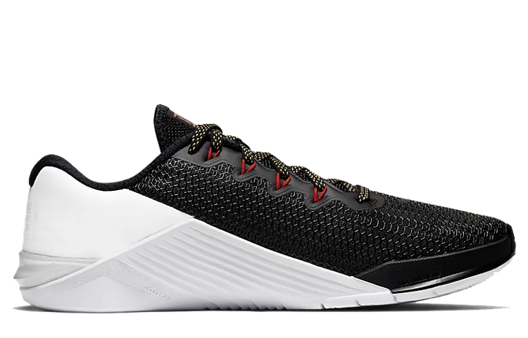 (W) Nike Metcon 5 'Black Metallic Gold' 圖 2