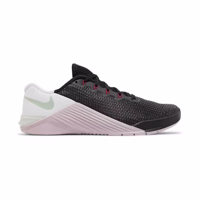 (W) Nike Metcon 5 'Noble Red'