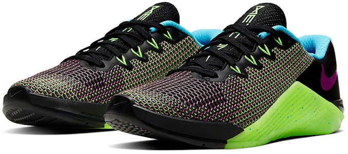 (W) 耐克 Metcon 5 AMP '黑绿惊艳' 训练鞋 CD3398-063 Lookbook (W) 耐克 Metcon 5 AMP '黑绿惊艳' 训练鞋 CD3398-063