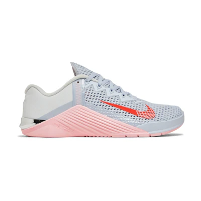 (W) Nike Metcon 6 'Football Grey Arctic Punch'
