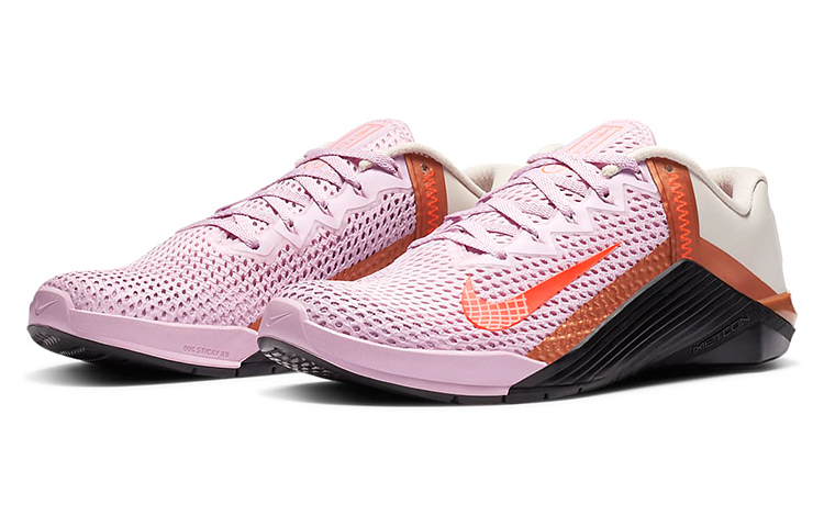 Lookbook (W) Nike Metcon 6 'Rosa Ártico Claro y Cobre' AT3160-686