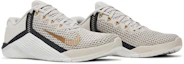 Cheap (W) Nike Metcon 6 ''Licht Orewood Bruin'' AT3160-170