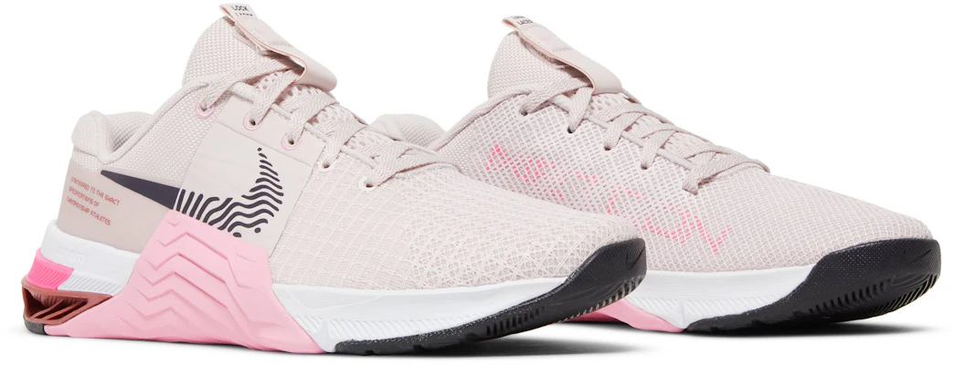 White nike 2025 metcon women's