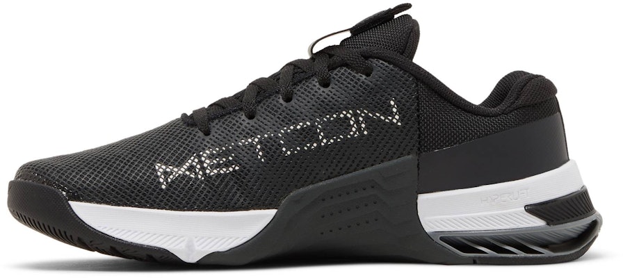 (Women) Nike Metcon 8 'Black Dark Smoke Grey' DO9327-001 Lookbook (Women) Nike Metcon 8 'Black Dark Smoke Grey' DO9327-001