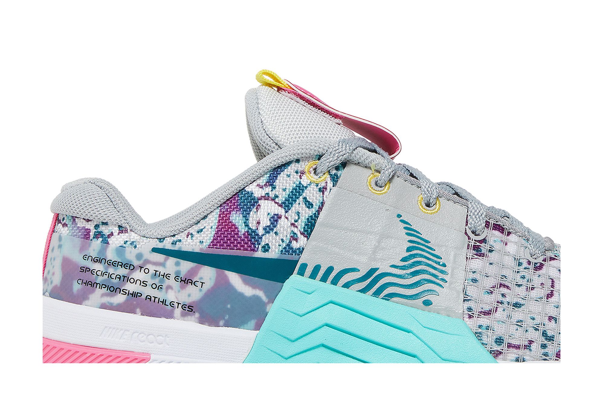 Lookbook (W) Nike Metcon 8 'Gráficos de Graffiti' DQ0302-001