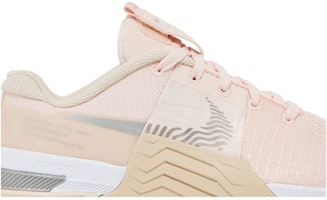 (女款)Nike Metcon 8 '淺柔粉金屬銀' DZ4702-600 Order (女款)Nike Metcon 8 '淺柔粉金屬銀' DZ4702-600