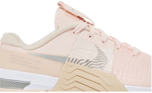 (W) (女性用) ナイキ メトコン 8 'ライトソフトピンクメタリックシルバー' DZ4702-600 DZ4702-600 Order (W) (女性用) ナイキ メトコン 8 'ライトソフトピンクメタリックシルバー' DZ4702-600 DZ4702-600